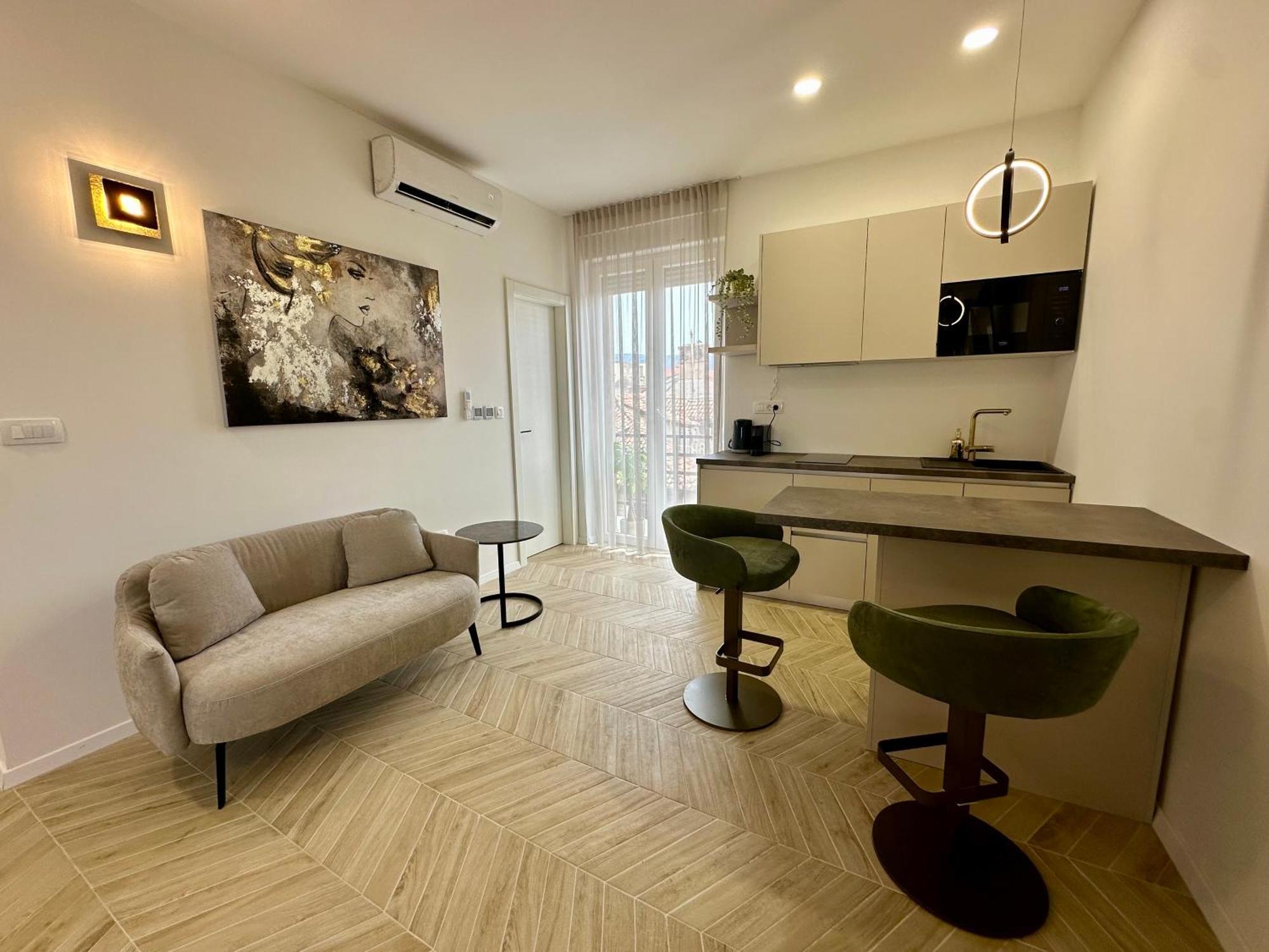 Mariani Luxury Rooms In Center สปลิท ภายนอก รูปภาพ