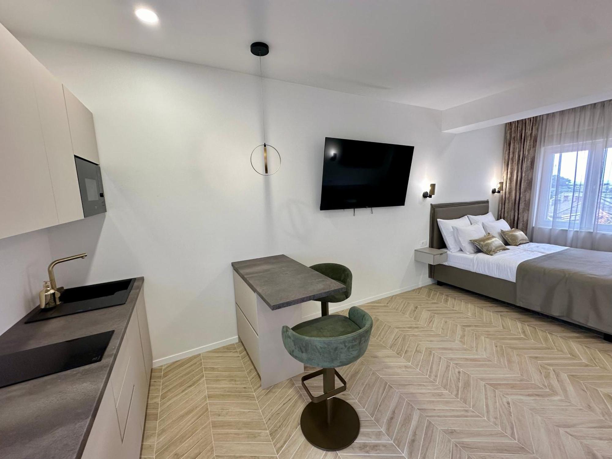 Mariani Luxury Rooms In Center สปลิท ภายนอก รูปภาพ